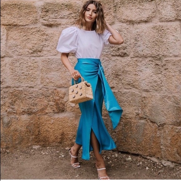 Zara satin effect skirt with knot - Picture 2 of 15